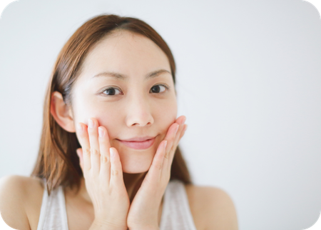 アルブチンとナイアシンアミドの違いとは？併用できる？効果・順番・注意点を徹底解説